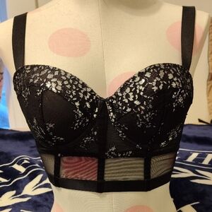 Victoria's Secret Black and Silver Lace BustierVINTAGE VINTAGE VINTAGE